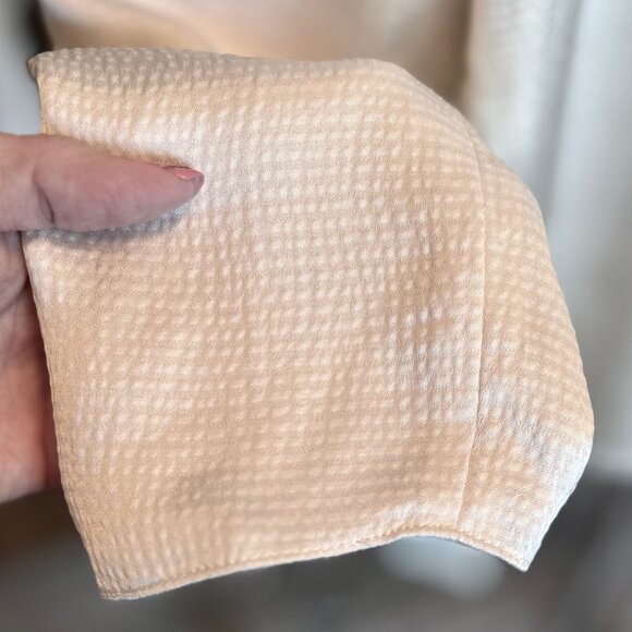 Theory Ivory Hammered Satin Wrap Jacket Blouse Top Long Sleeved Womens Sz P (XS) - Picture 8 of 11